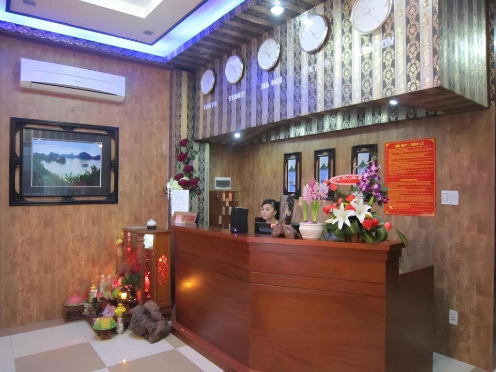 Vy Vy Hotel *